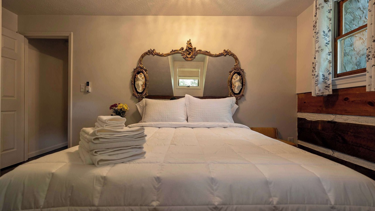 Photo of Bedroom in Asheville