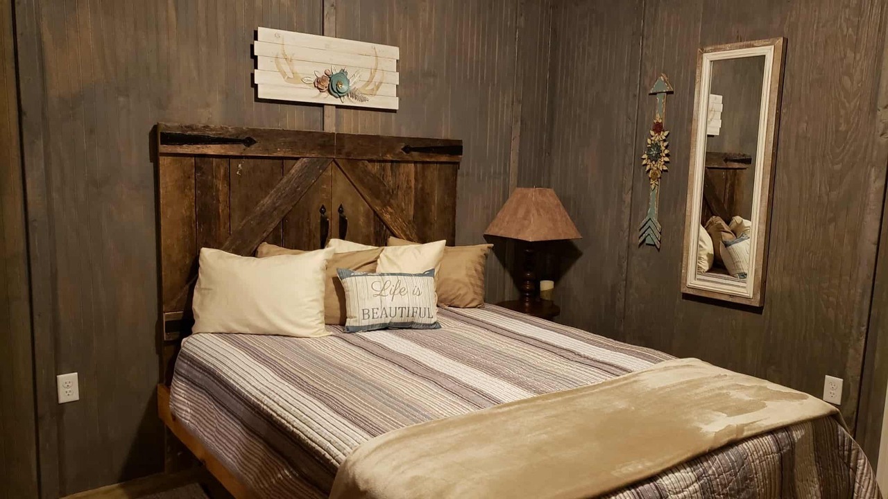 Photo of Bedroom in Newcomb