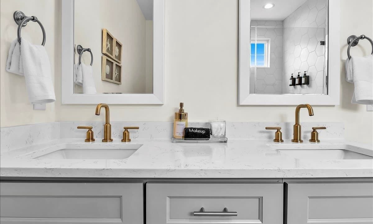 Photo of Bathroom in Wilmington Beach