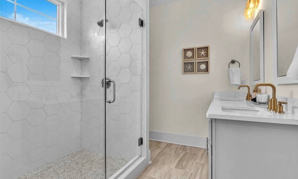 Photo of Bathroom in Wilmington Beach