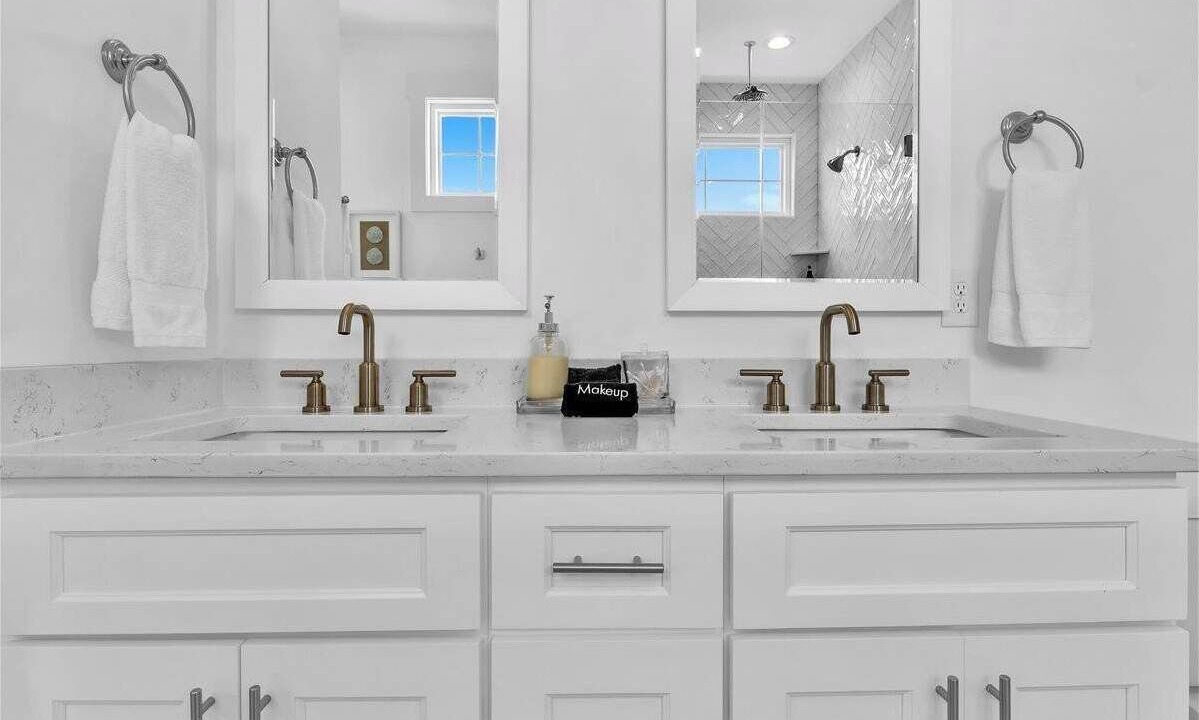 Photo of Bathroom in Wilmington Beach