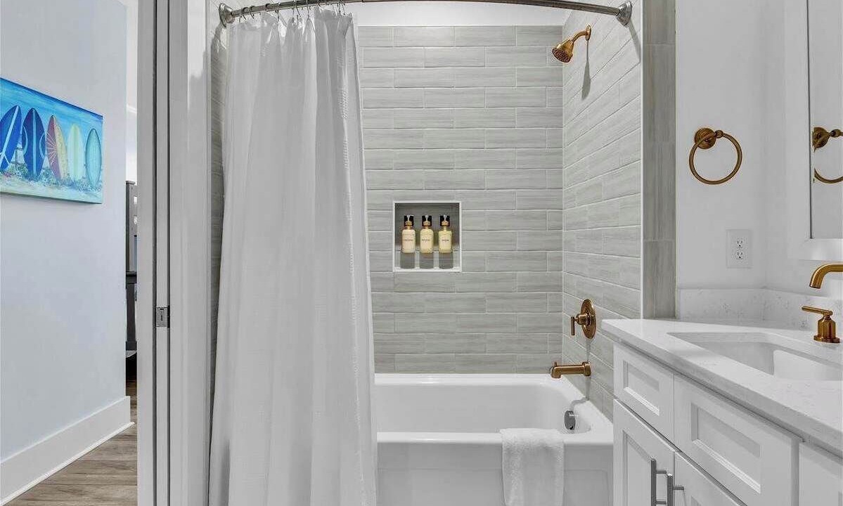 Photo of Bathroom in Wilmington Beach