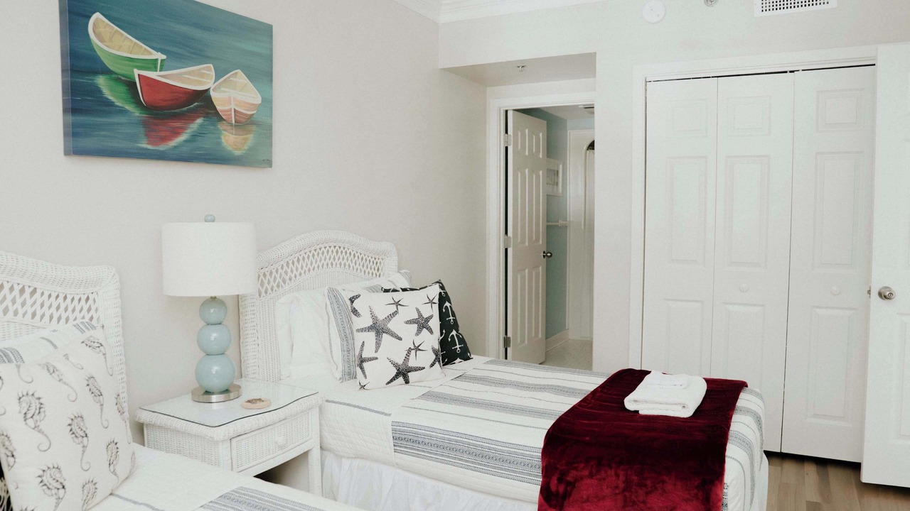Photo of Bedroom in Shell Island
