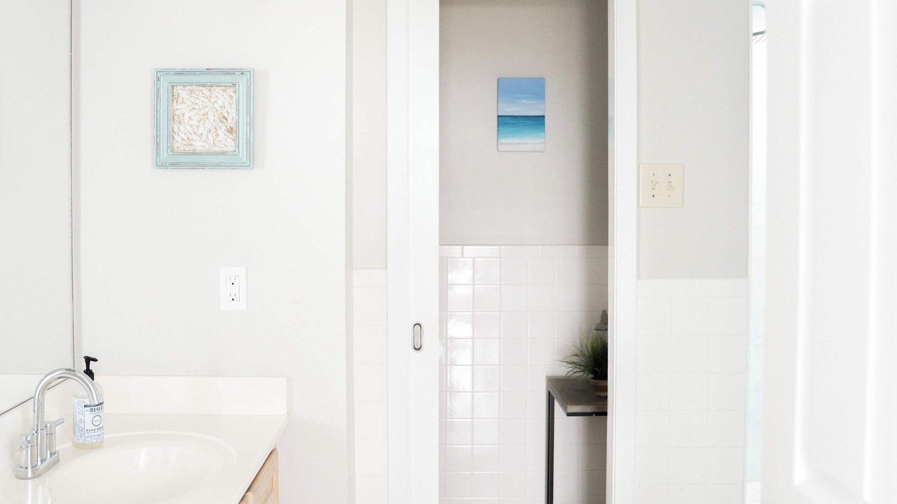 Photo of Bathroom in Shell Island