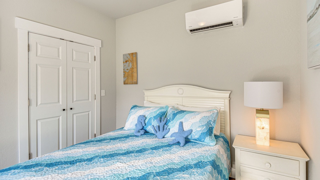 Photo of Bedroom in Wanchese