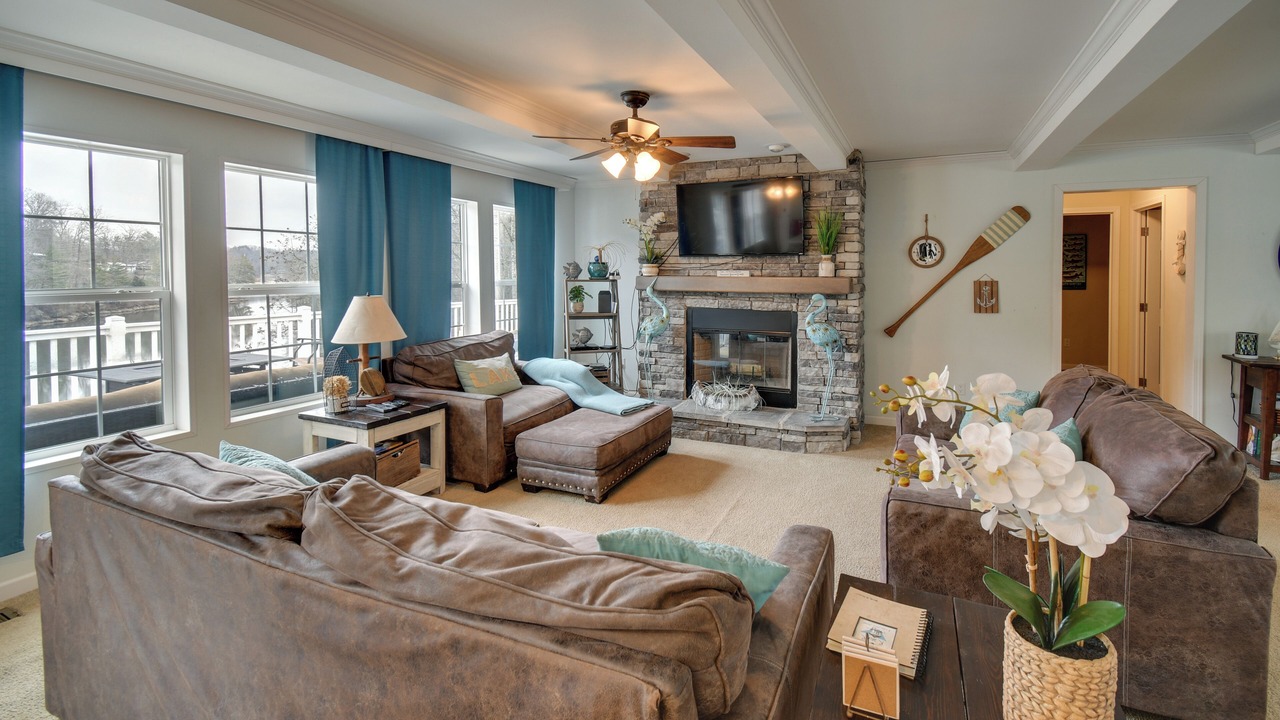 Photo of Livingroom in Goodview