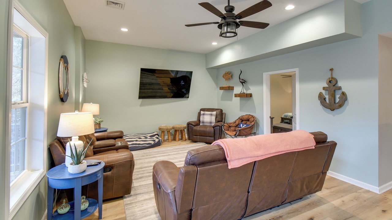 Photo of Livingroom in Goodview