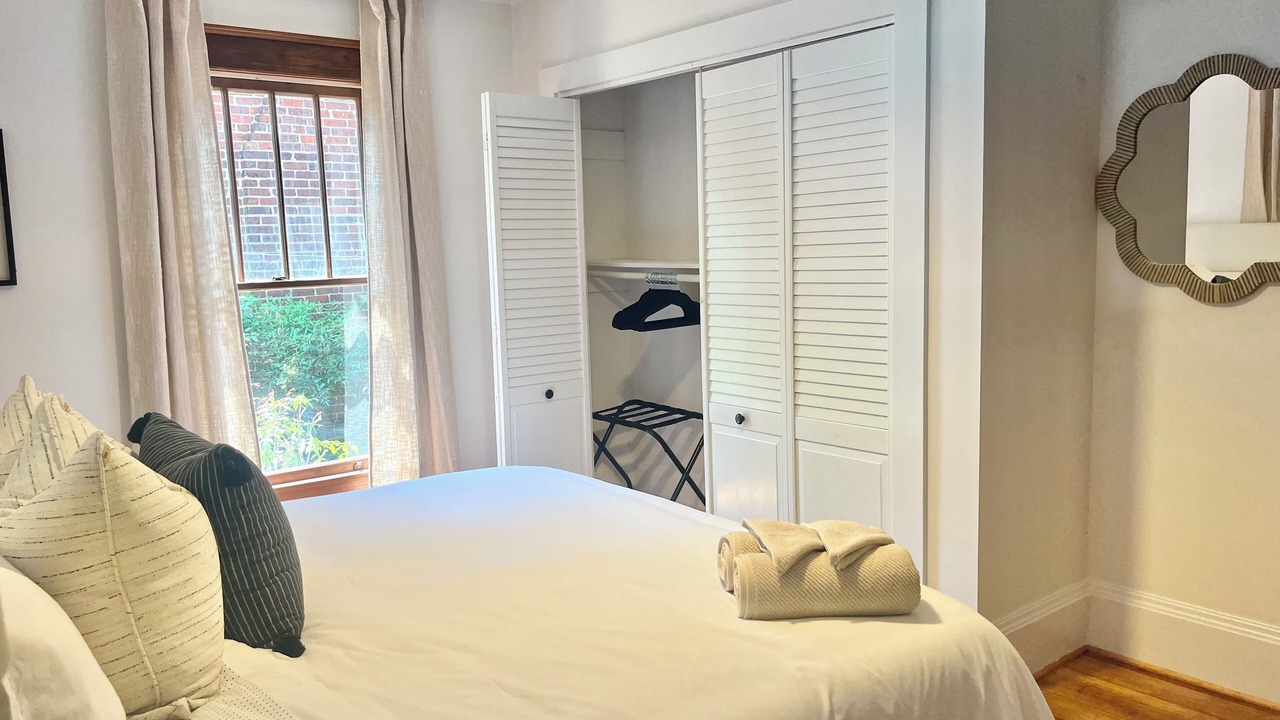 Photo of Bedroom in Five Points East