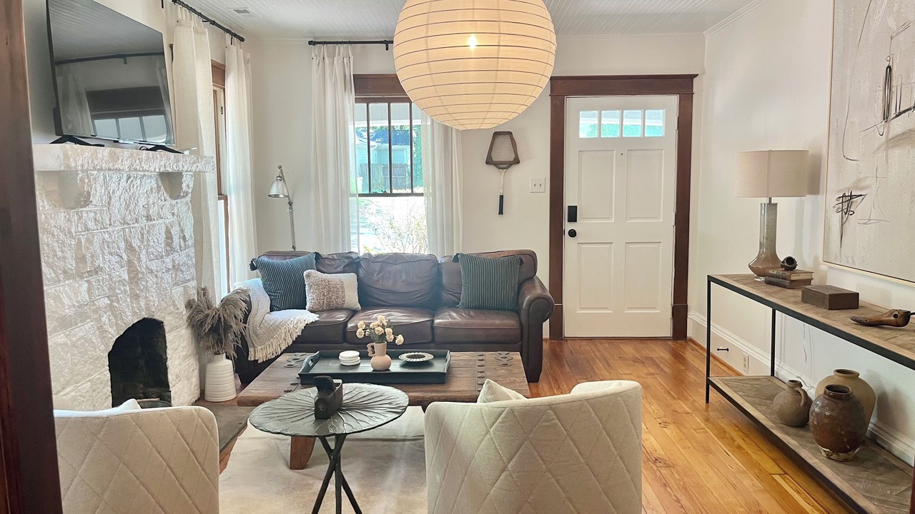 Photo of Livingroom in Five Points East