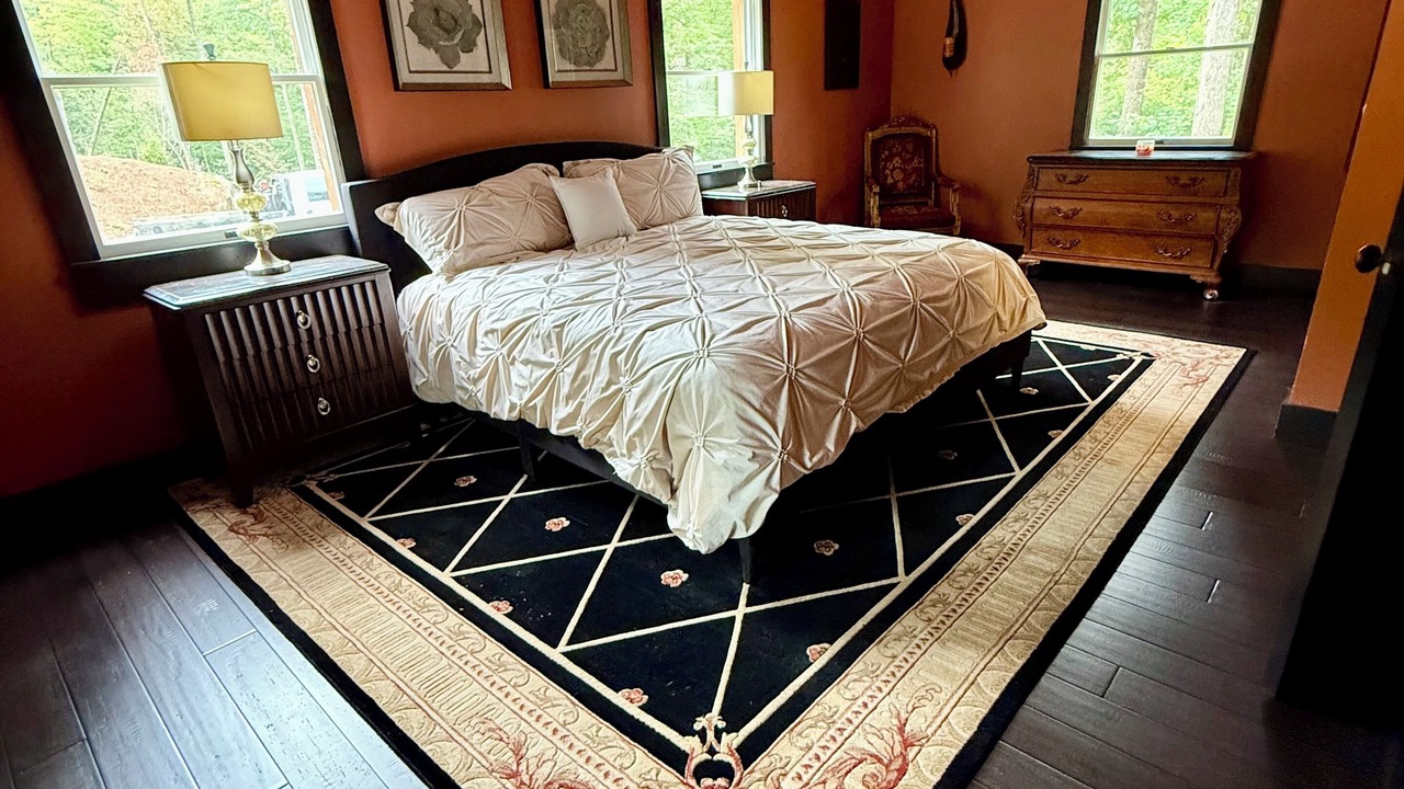 Photo of Bedroom in Saluda