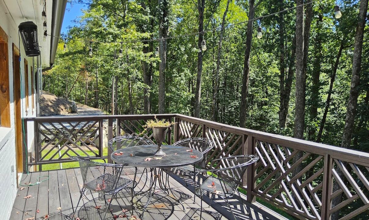 Photo of Outdoor in Saluda