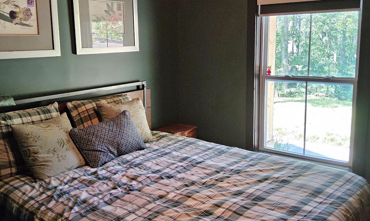 Photo of Bedroom in Saluda
