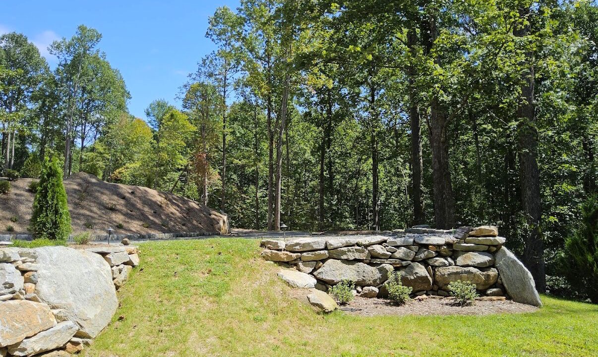 Photo of Outdoor in Saluda