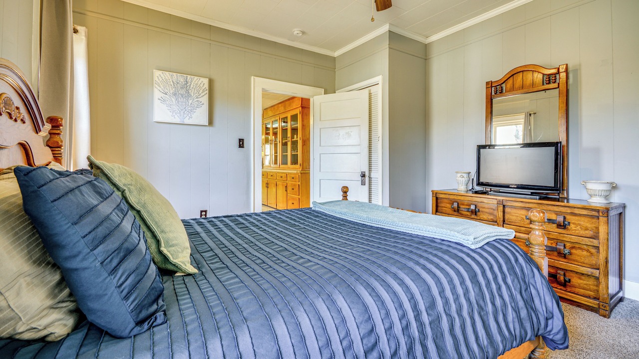 Photo of Bedroom in Toast