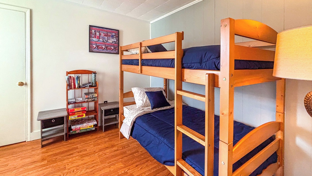 Photo of Bedroom in Toast