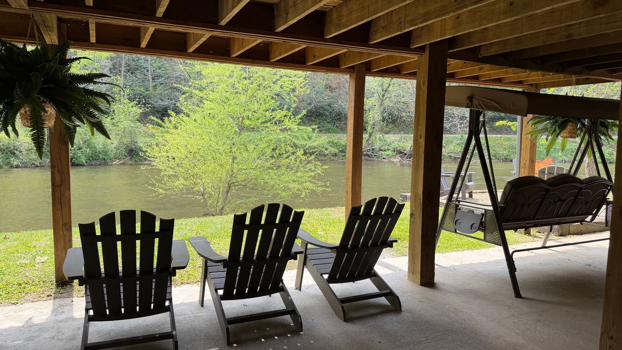 Photo of Patio Balcony in Sylva