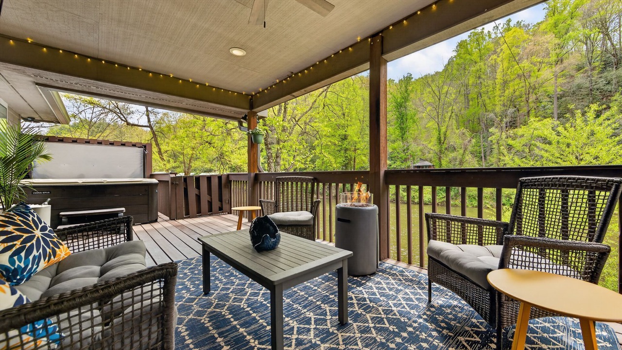 Photo of Patio Balcony in Sylva
