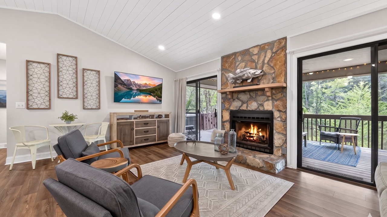 Photo of Livingroom in Sylva