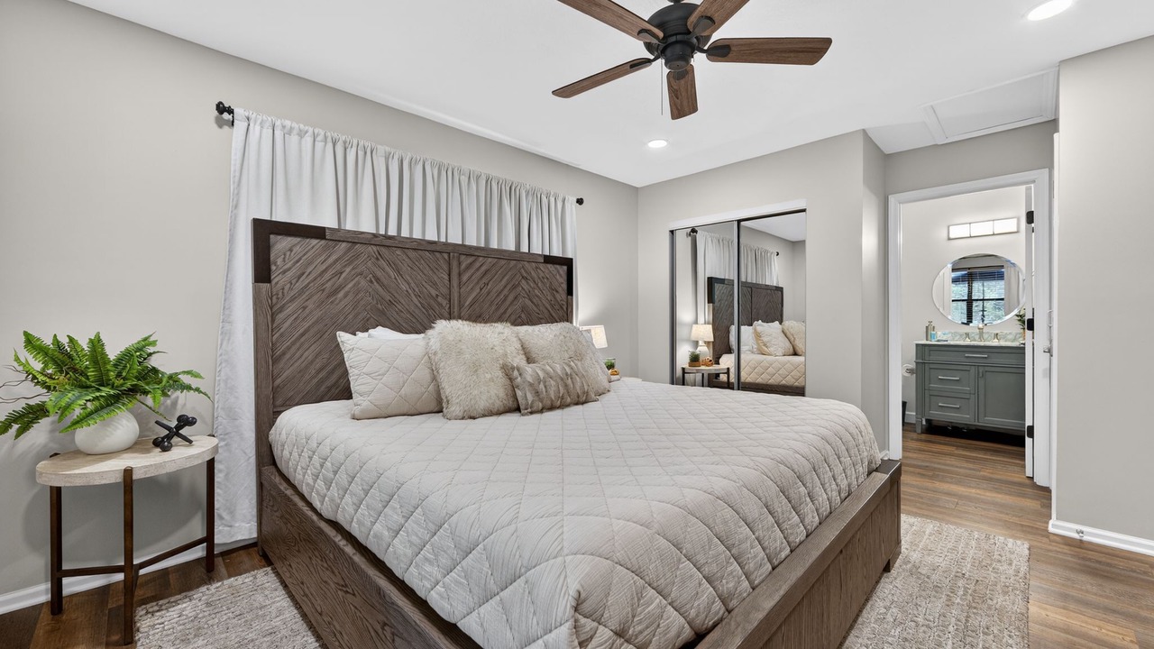 Photo of Bedroom in Sylva