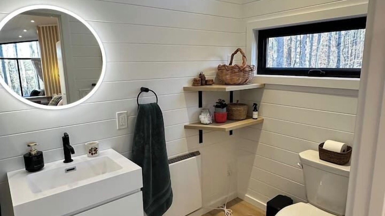 Photo of Bathroom in Elon