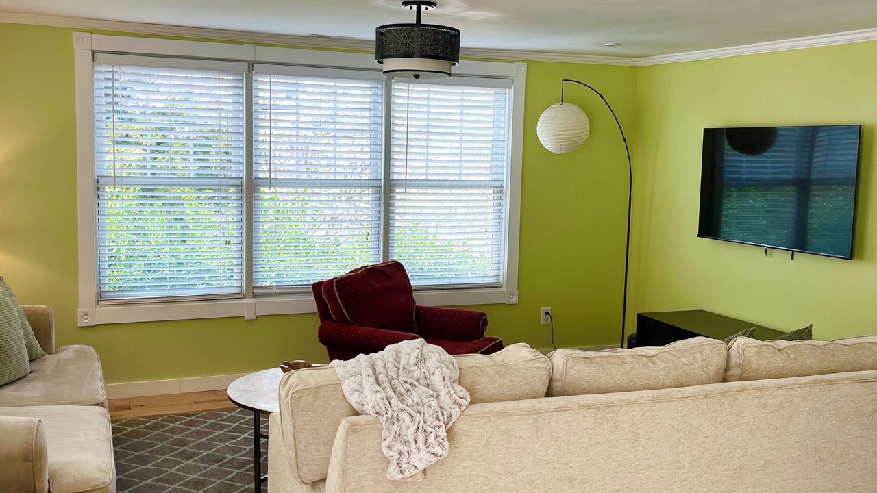 Photo of Livingroom in Lookout Valley Neighborhood Association