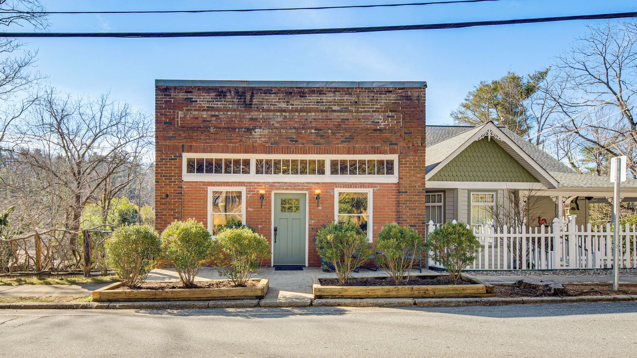 Photo of Outdoor in Saluda