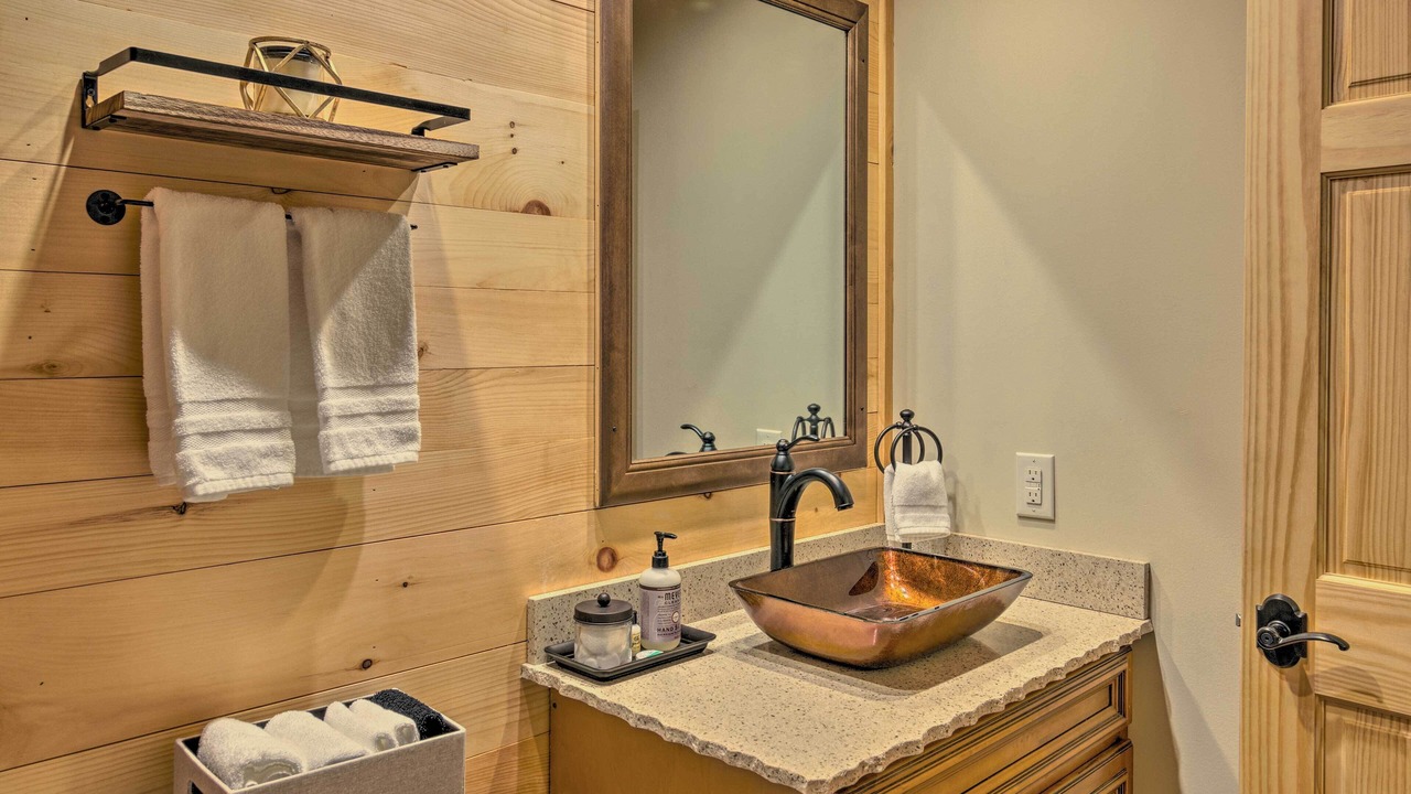 Photo of Bathroom in Skyland