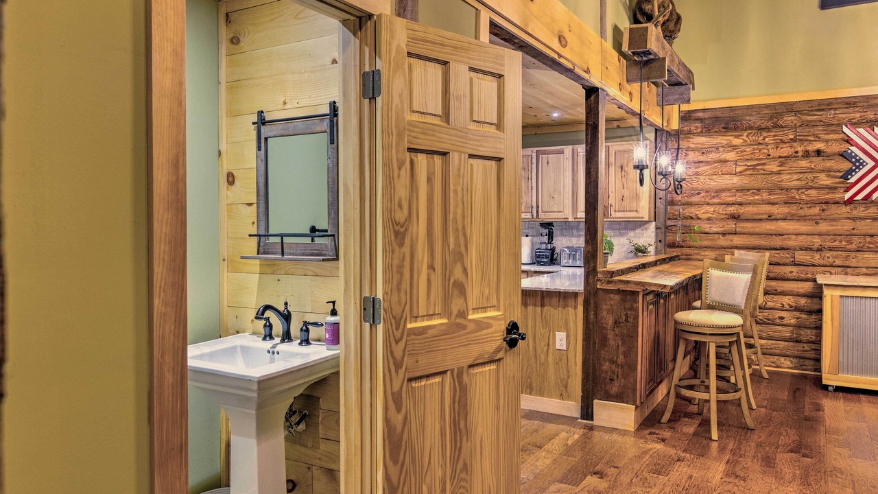 Photo of Bathroom in Skyland