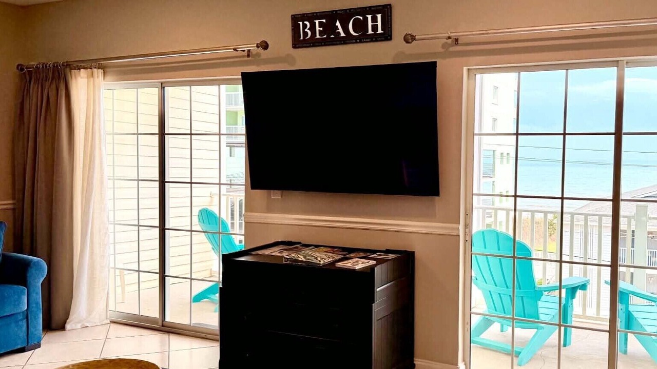 Photo of Livingroom in North Myrtle Beach
