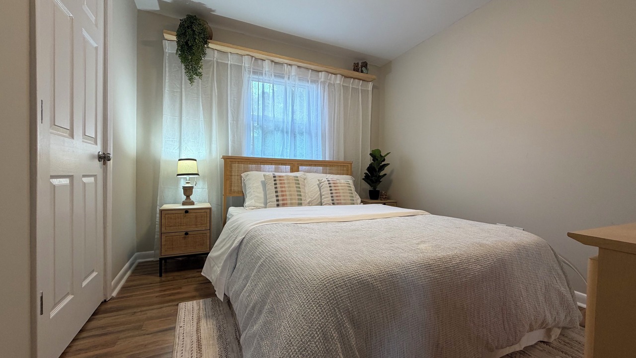 Photo of Bedroom in Silver Lake