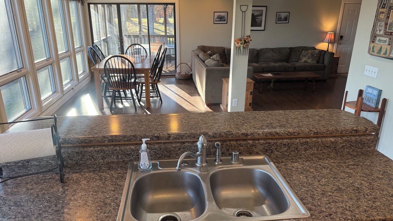Photo of Livingroom in Bronston