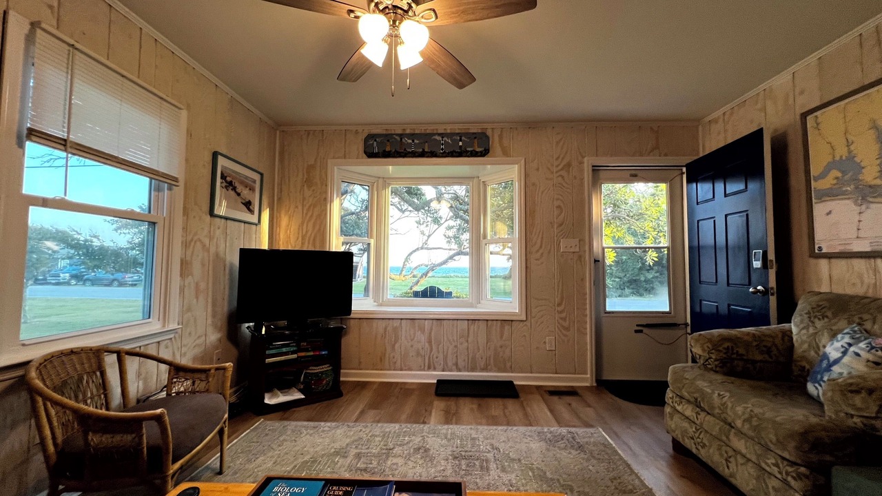 Photo of Livingroom in Harkers Island