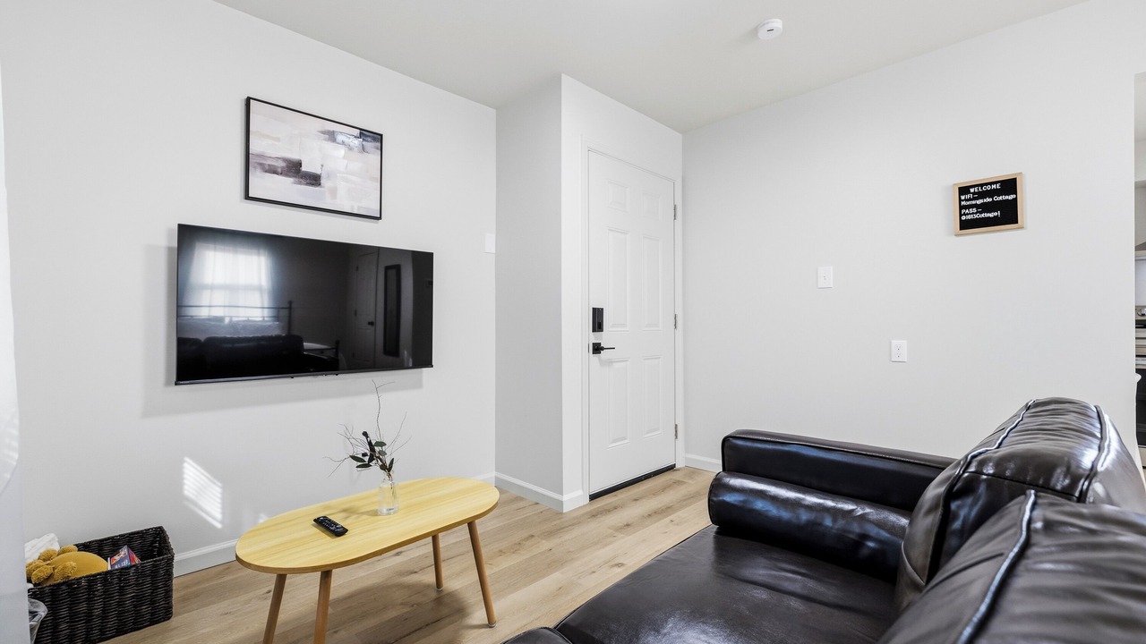 Photo of Livingroom in Knoxville
