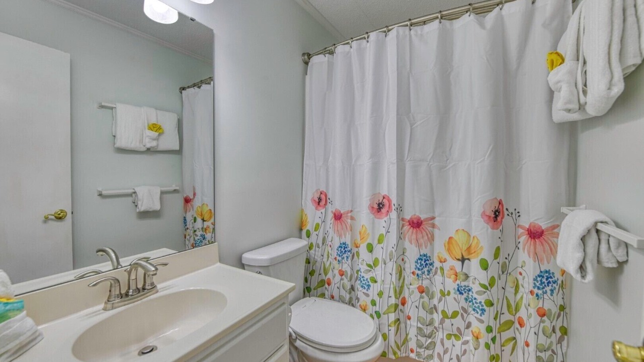 Photo of Bathroom in Gulf Stream Estates