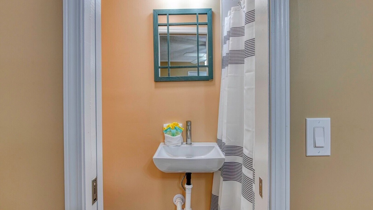 Photo of Bathroom in Gulf Stream Estates