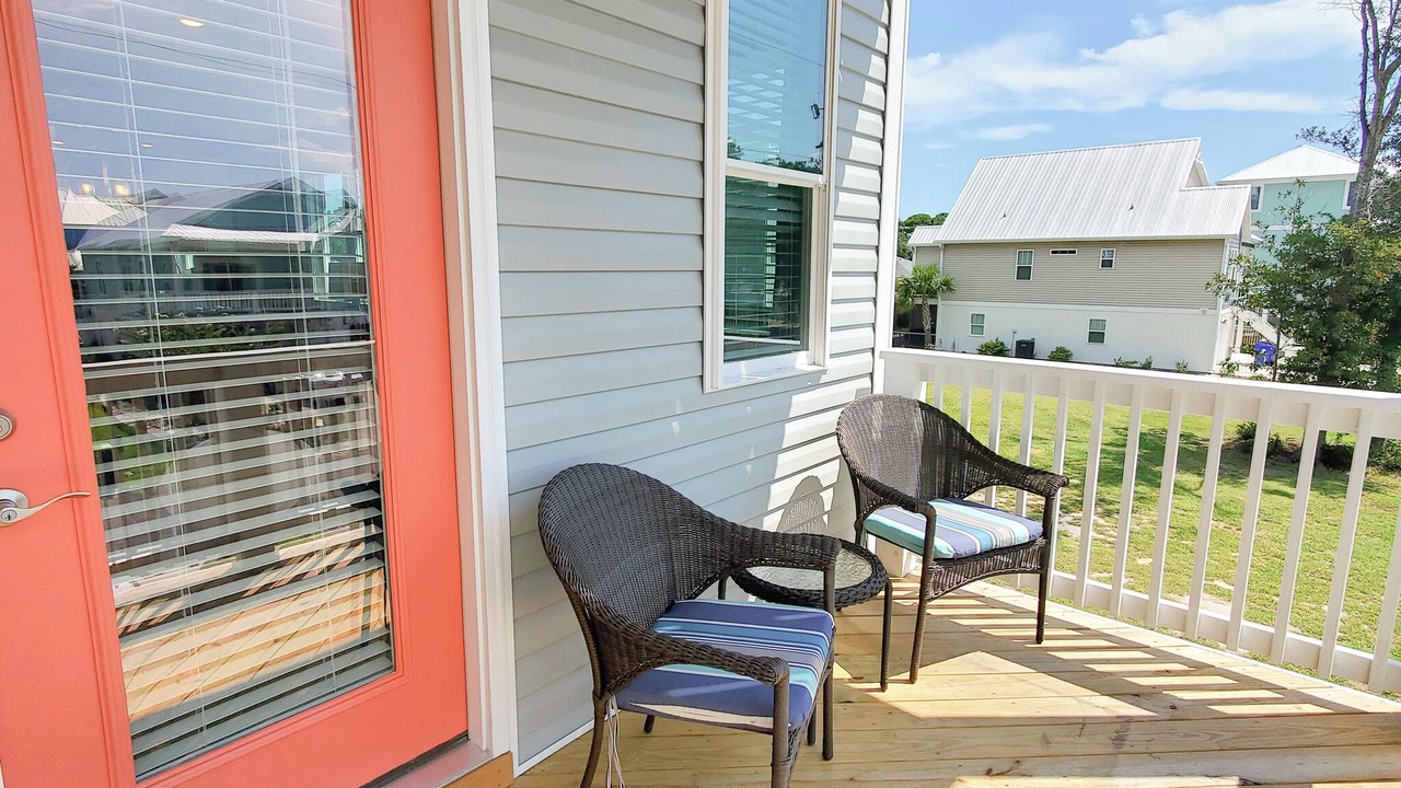 Photo of Patio Balcony in Wilmington Beach