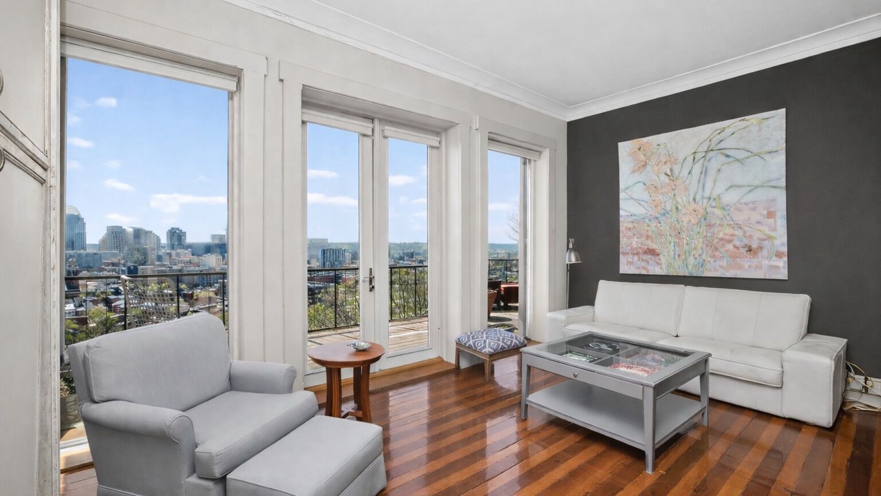 Photo of Livingroom in Mount Auburn