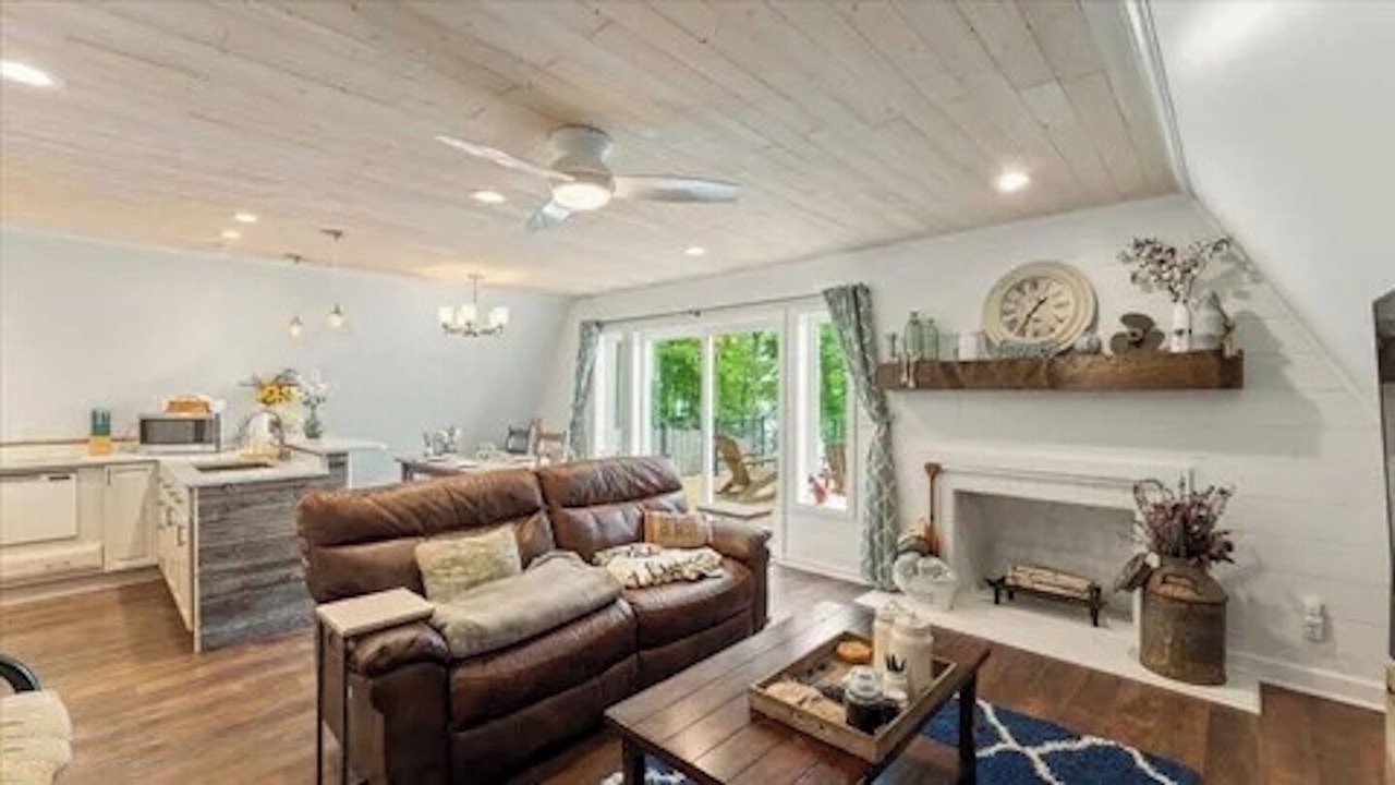 Photo of Livingroom in Decatur