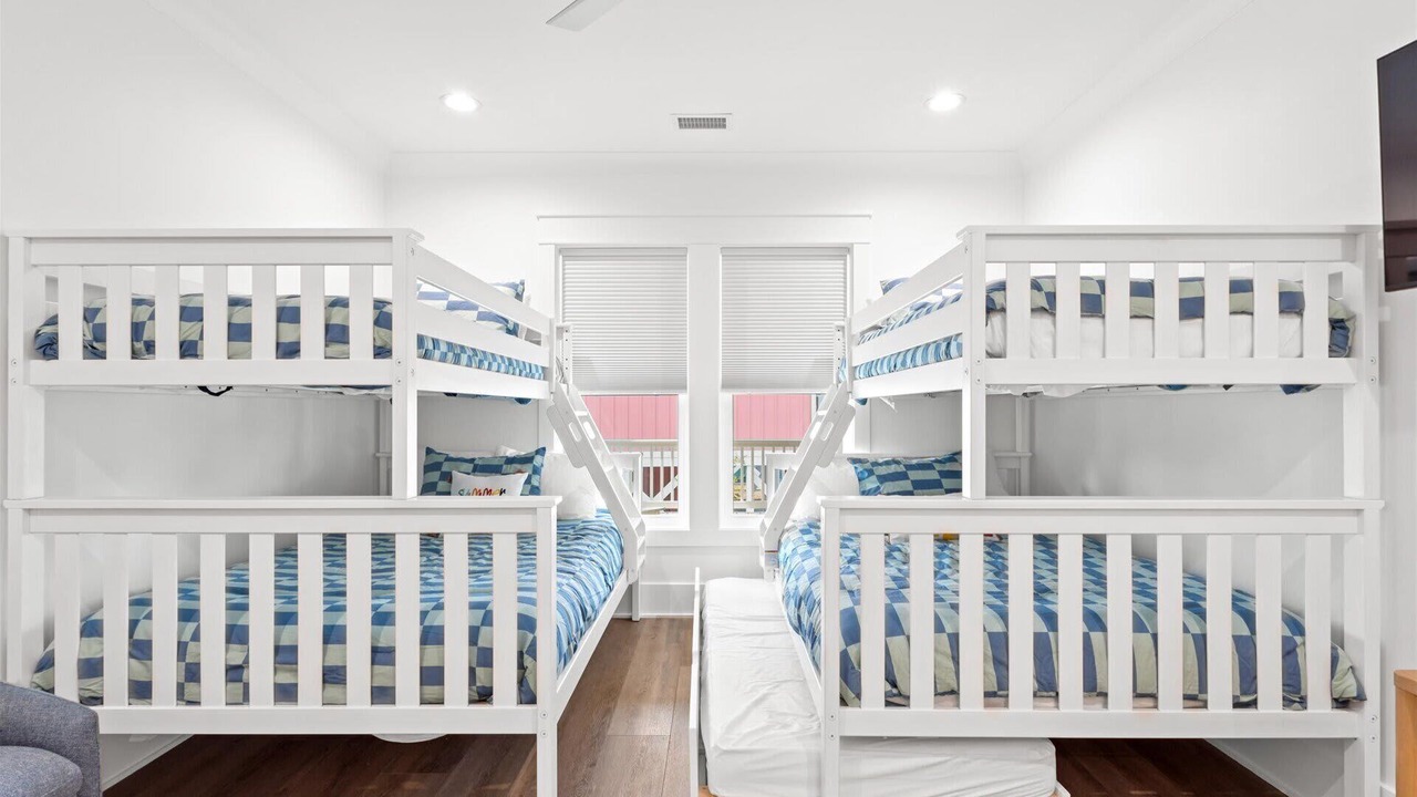 Photo of Bedroom in Long Beach