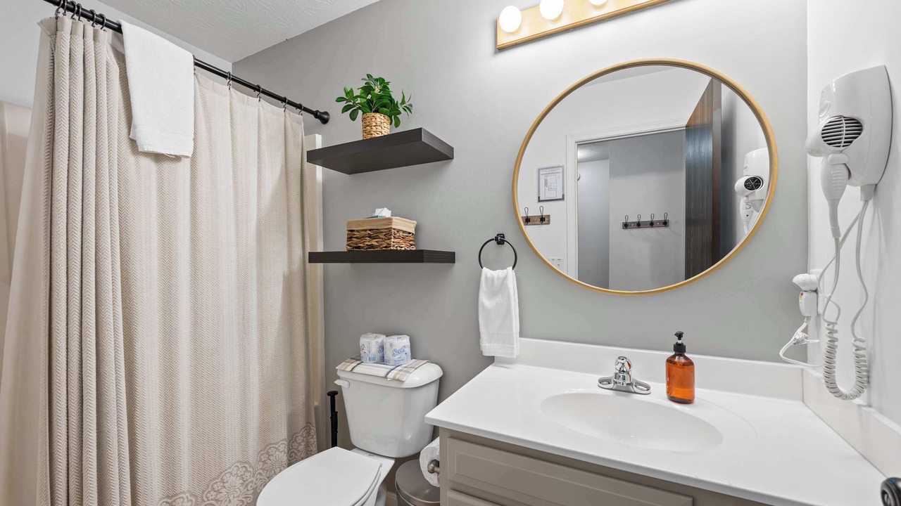 Photo of Bathroom in Dry Ridge