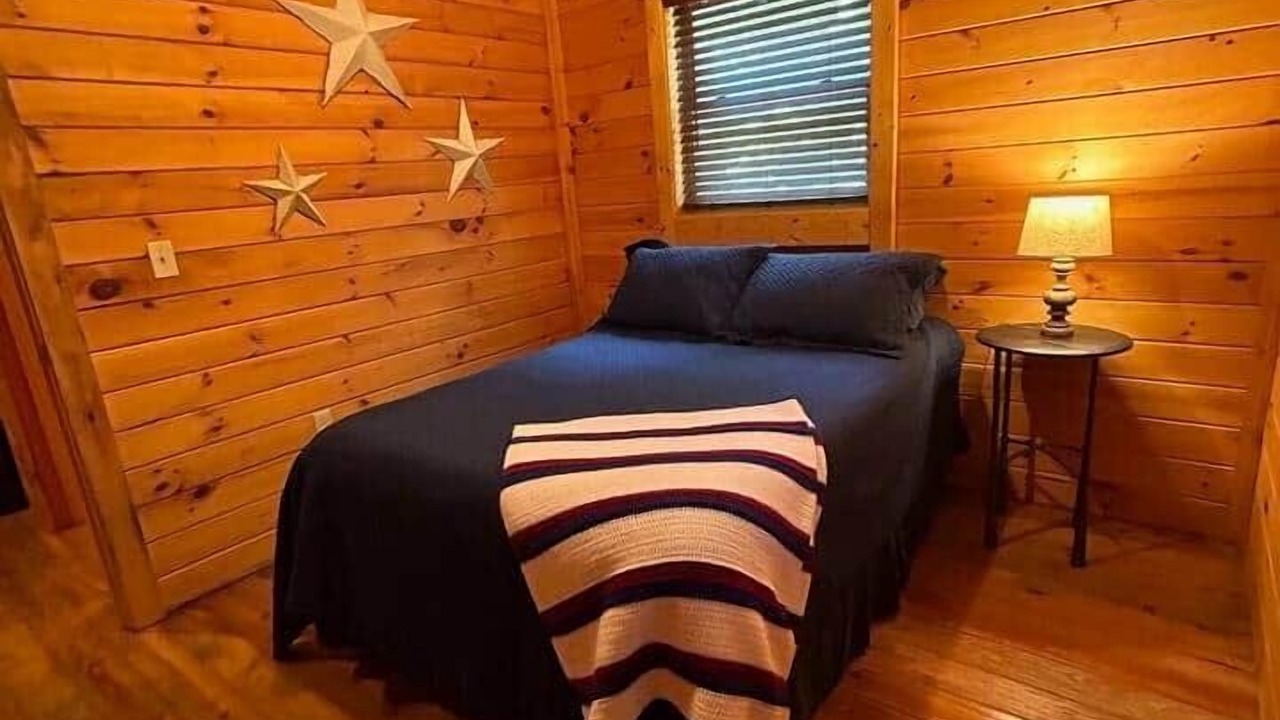Photo of Bedroom in Shepherdsville