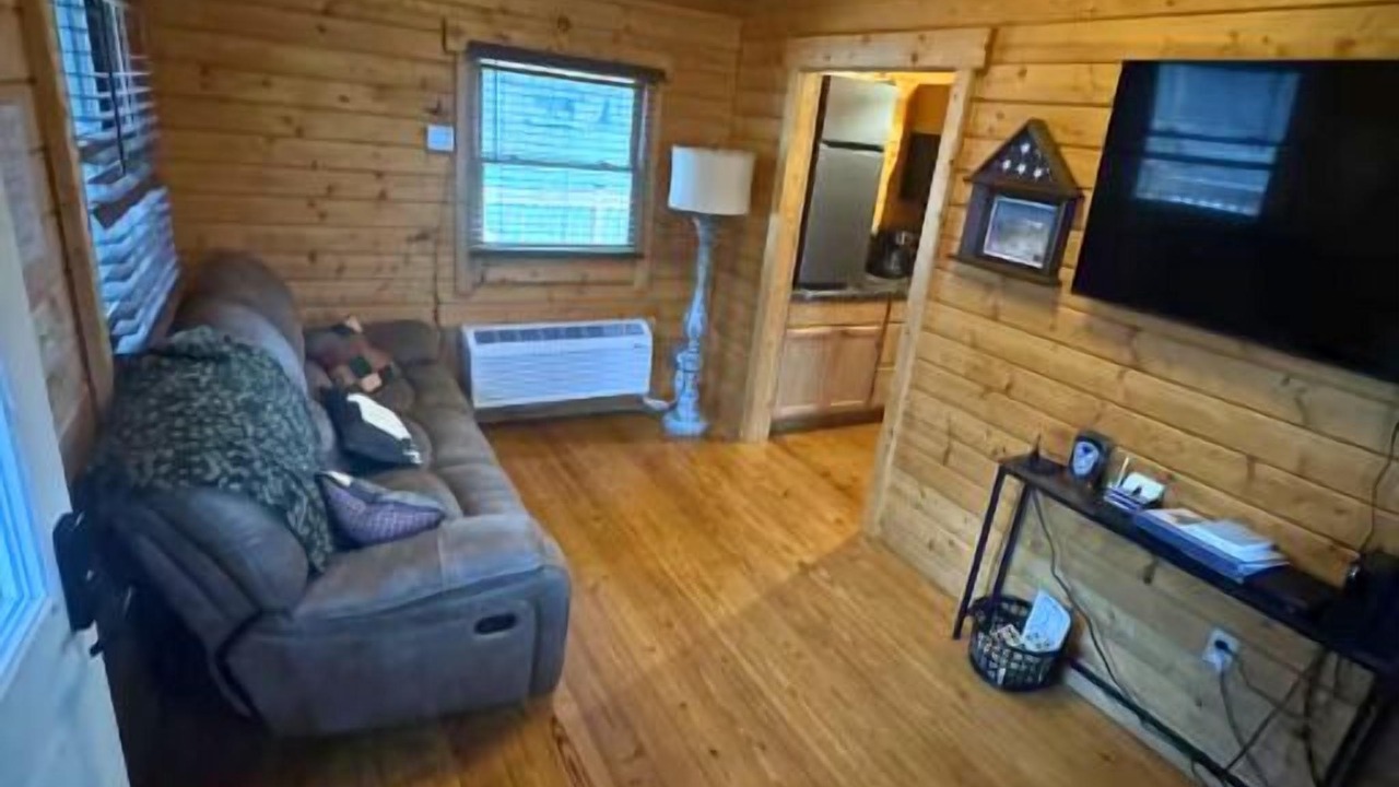 Photo of Livingroom in Shepherdsville