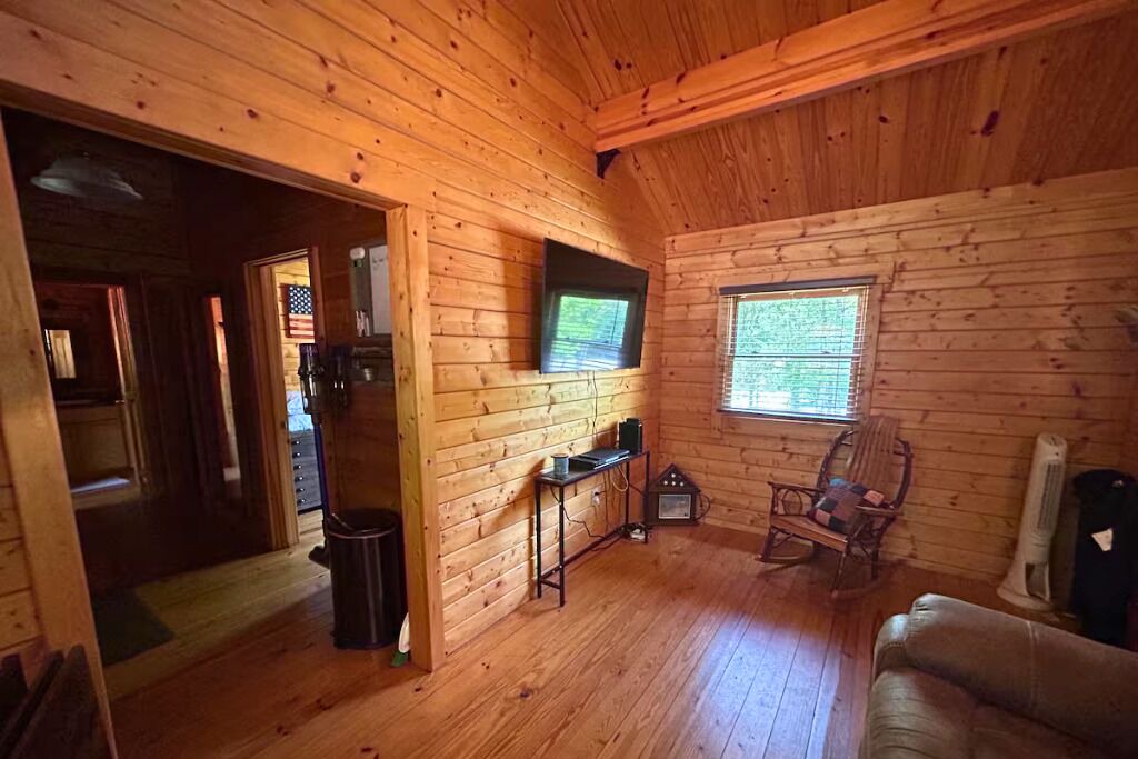 Photo of Livingroom in Shepherdsville