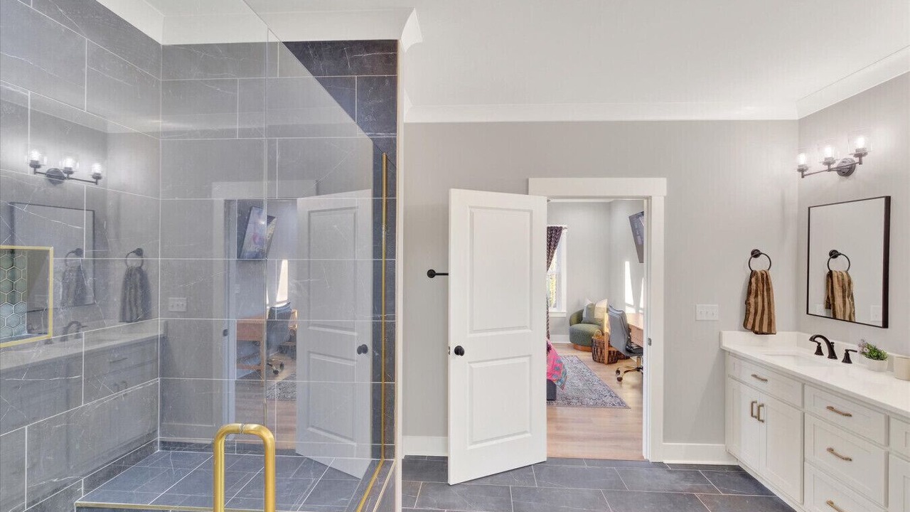Photo of Bathroom in Rossville