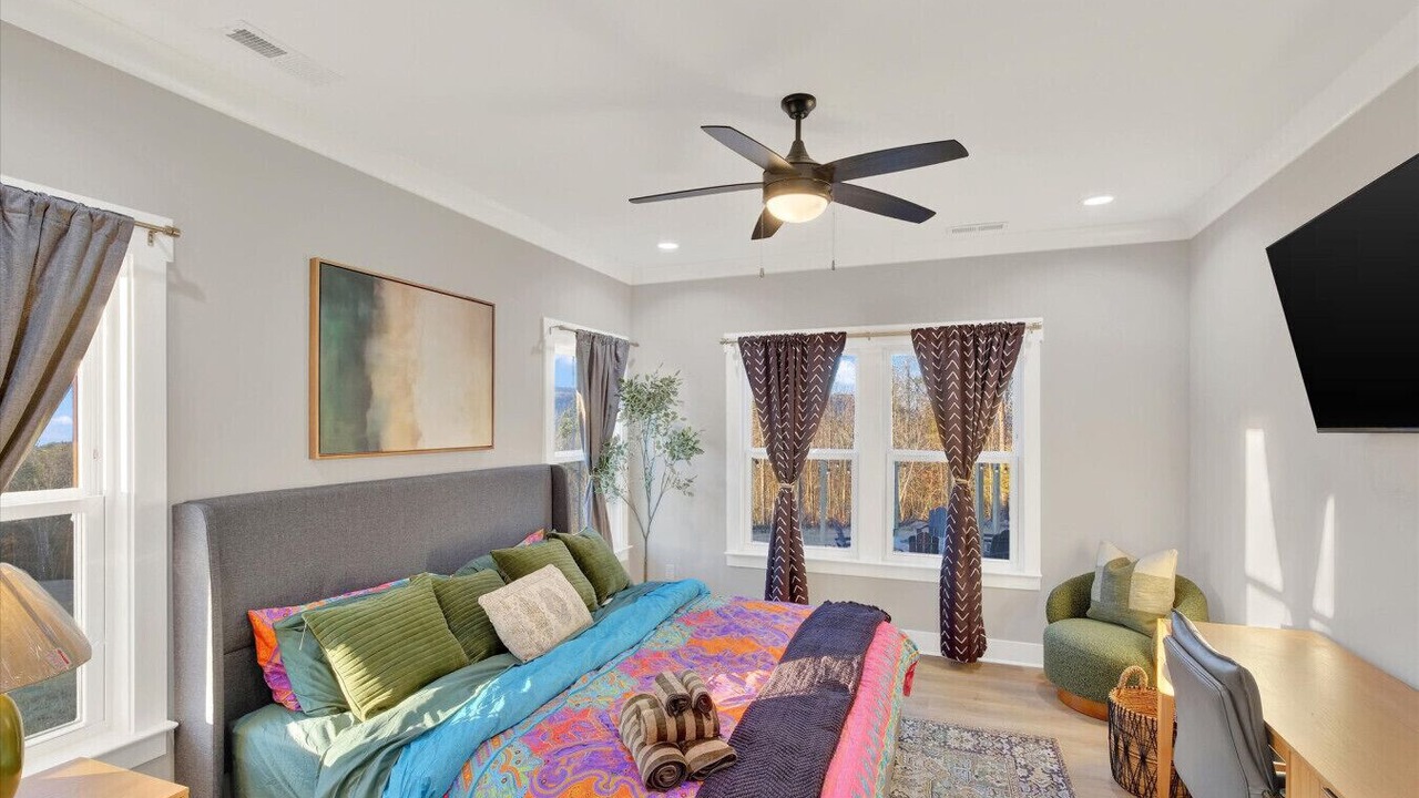 Photo of Bedroom in Rossville