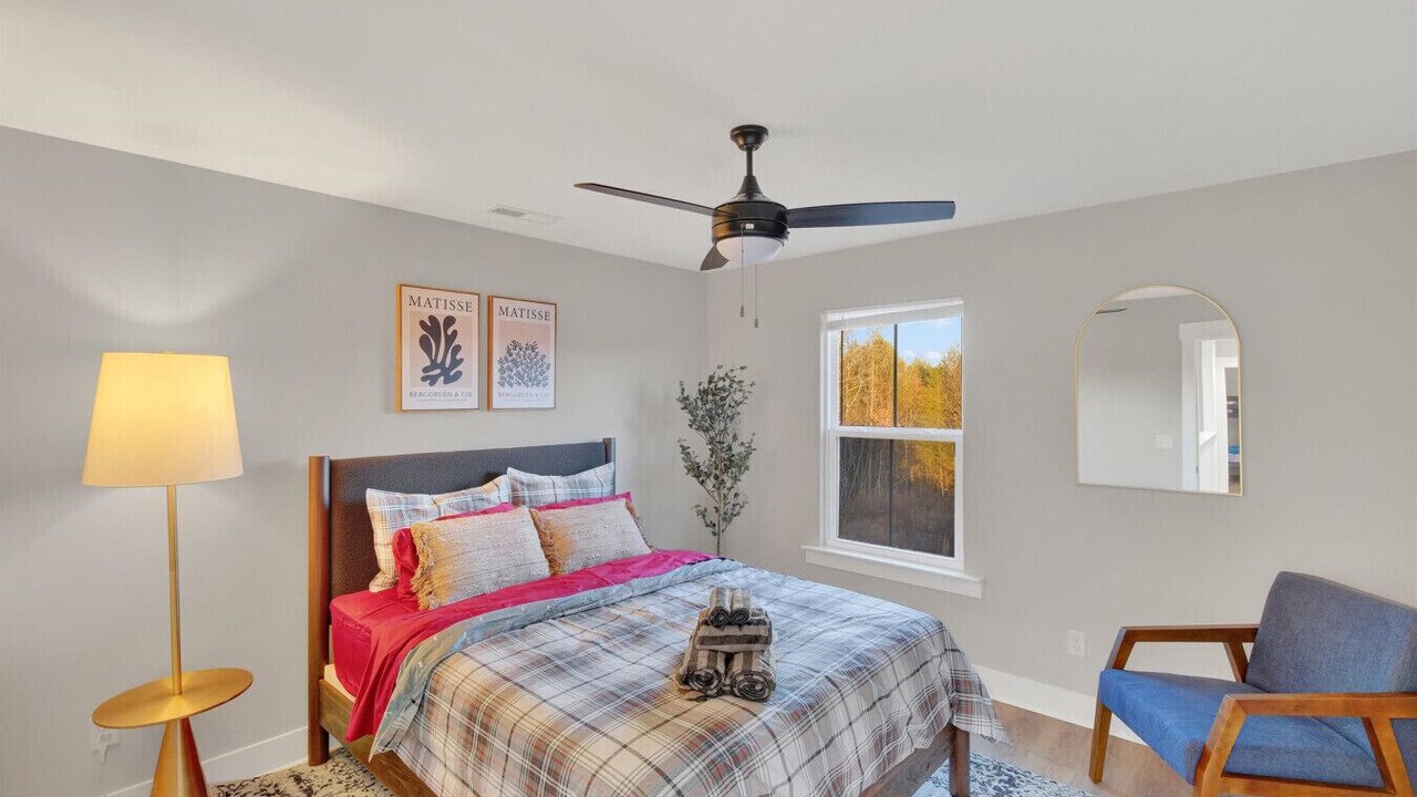 Photo of Bedroom in Rossville