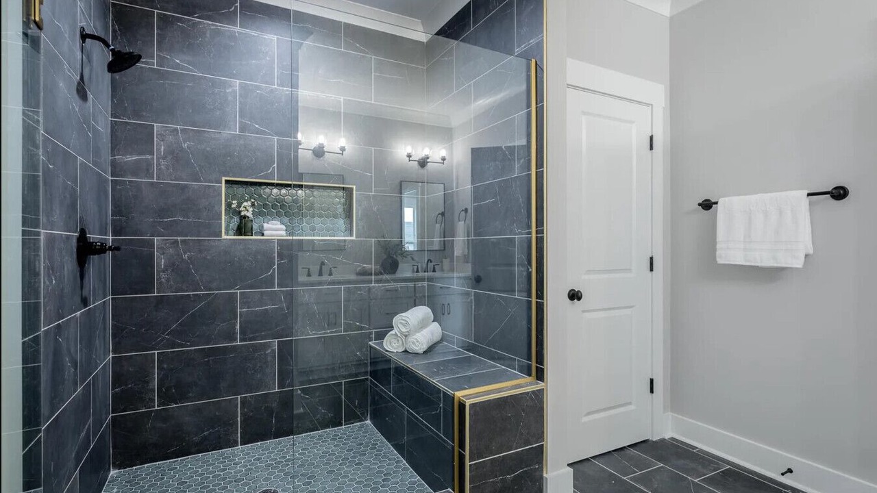 Photo of Bathroom in Rossville