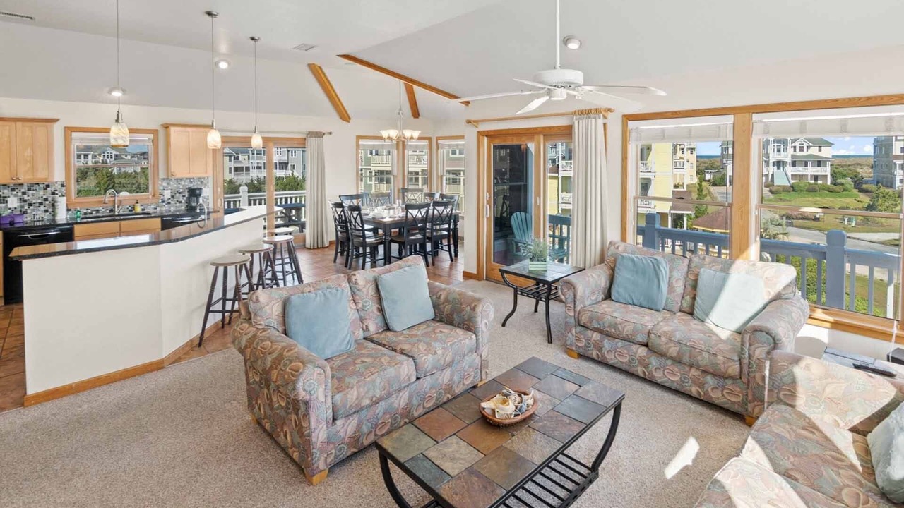 Photo of Livingroom in Ocean Isle Estates