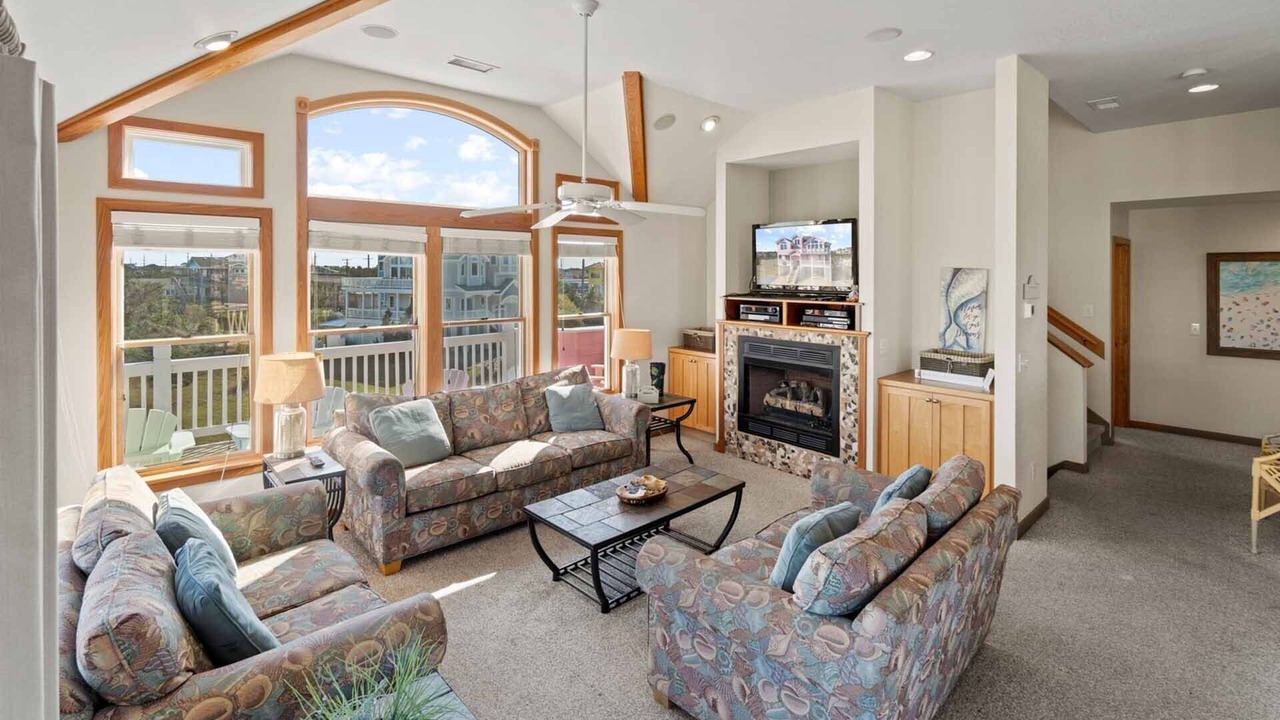 Photo of Livingroom in Ocean Isle Estates
