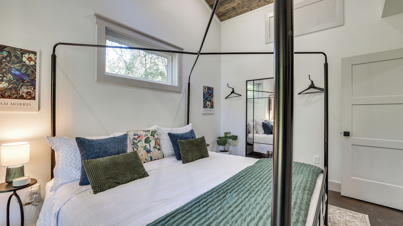 Photo of Bedroom in Wildwood